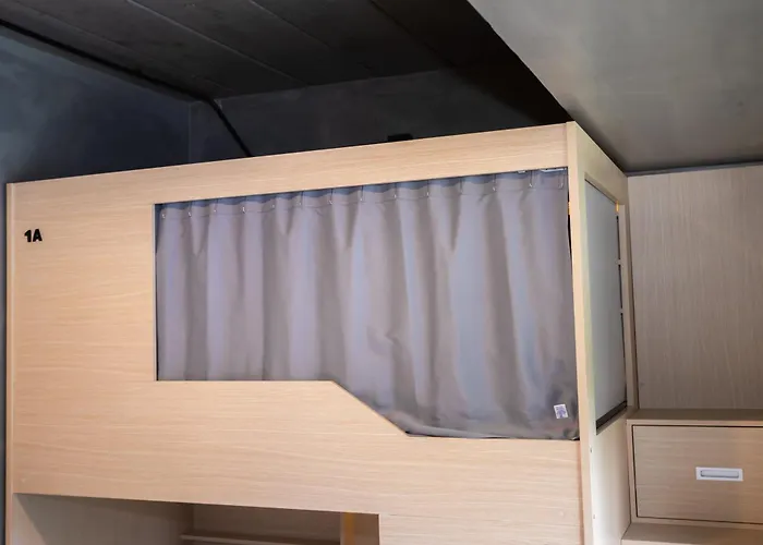 Capsulehotel Dmk Place Bangkok