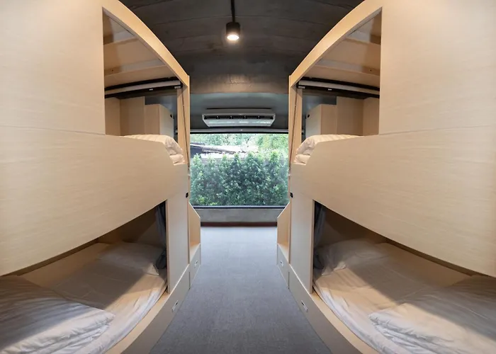 Capsulehotel Dmk Place Bangkok