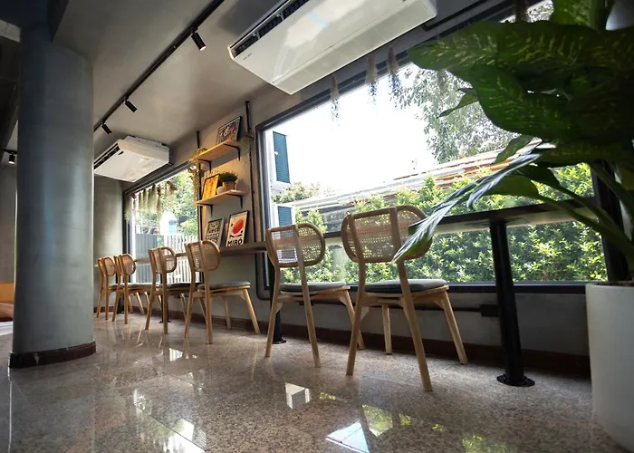 Capsulehotel Dmk Place