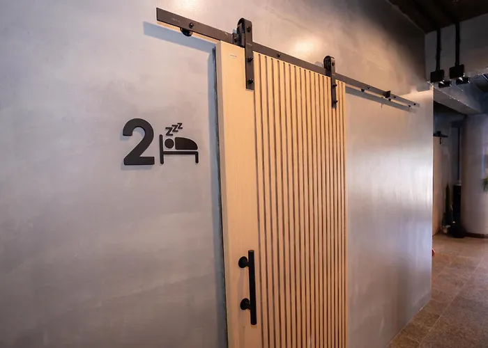 Capsule hotel Dmk Place 3*